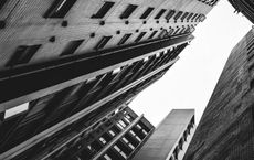 Article Image for Investment Risk Management in Volatile Markets