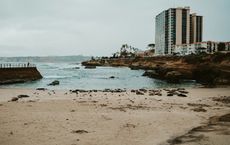 Article Image for Real Estate Investment and Climate Risk in Coastal Cities