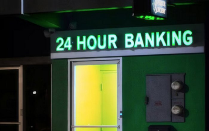 Article Image for The Future of Banking in a Cashless Society